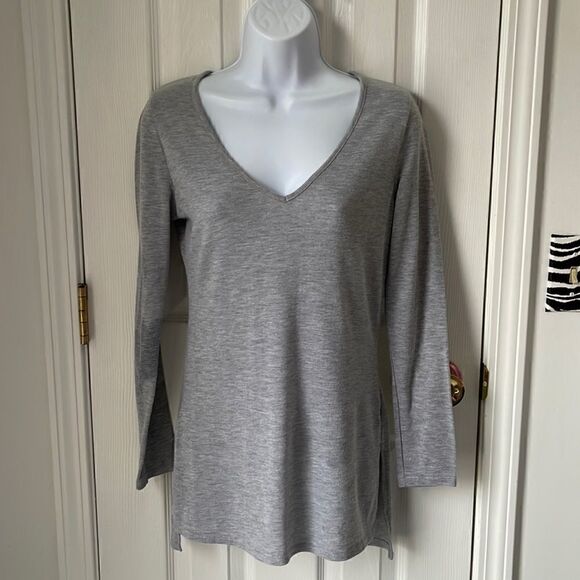 Ambiance Tops - Gray long sleeve side slit shirt